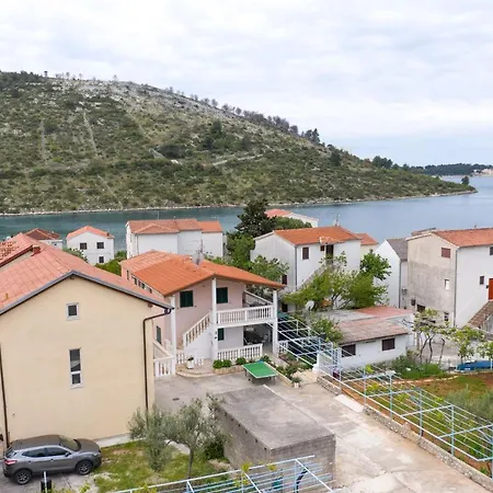 Seaside House Stupin Celine, - 19871 Hébergement de vacances