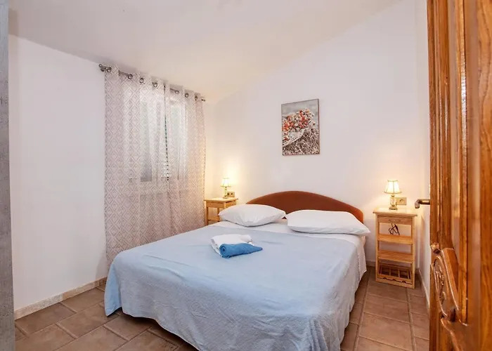 Seaside House Stupin Celine, - 19871 * Rogoznica (Sibenik-Knin)